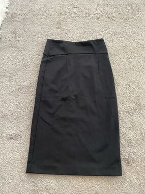 Express Black Pencil Skirt - Sleek Office Staple